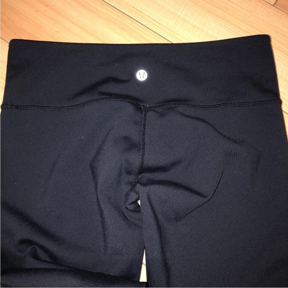 LULULEMON ATHLETICA Black-Gray Reversible Luon WUNDER UNDER CROP PANTS/ Tights 6 - Picture 6 of 6